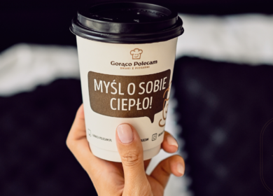 Rodzice OzN: dlaczego wciąż siebie oceniamy, choć pragniemy, by świat przestał oceniać nas?